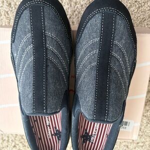 NIB- Easy Spirit Women’s denim dark Navy sneaker mules (runs narrow), 7.5